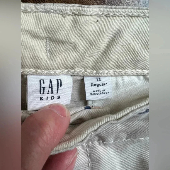 GAP kids | boys Bermuda shorts. Size: 12 - Picture 3 of 12